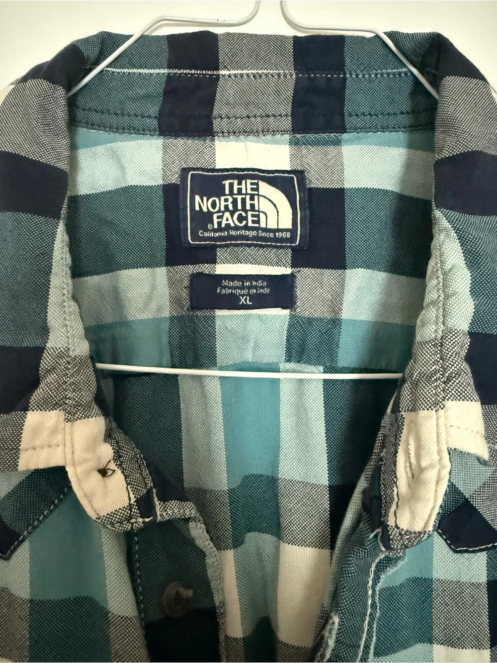 The North Face mens short sleeve shirt. XL.